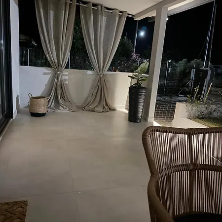 Amy Luxury Flogita